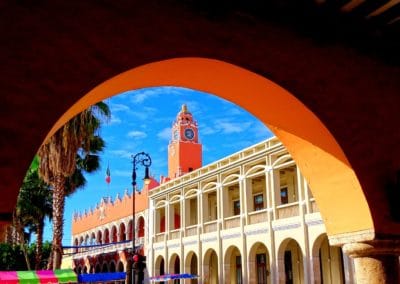 1 Vue sur le Palacio Municipal a Merida