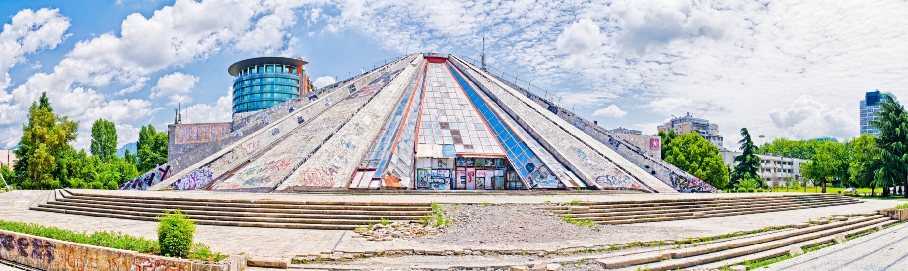 Albanie - Pano - TIA - Site - Pyramide de Tirana, Architecture - S233195734 - xEST