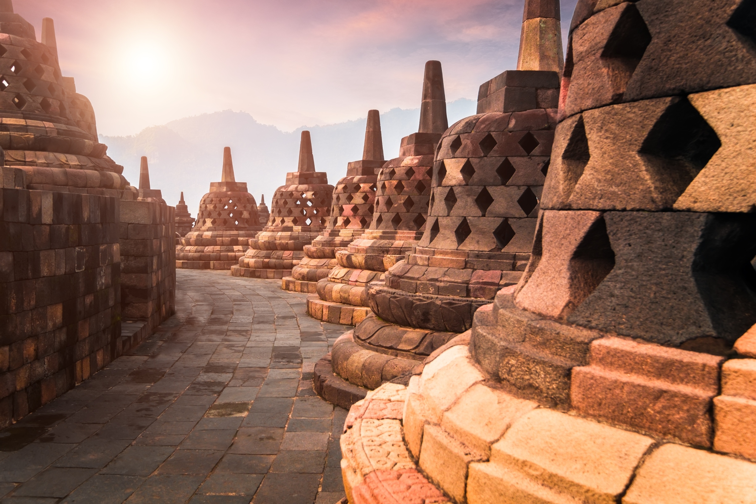 Indonesie JOG Site Temple de Borobodur Sunrise Unesco S700419895 CIV
