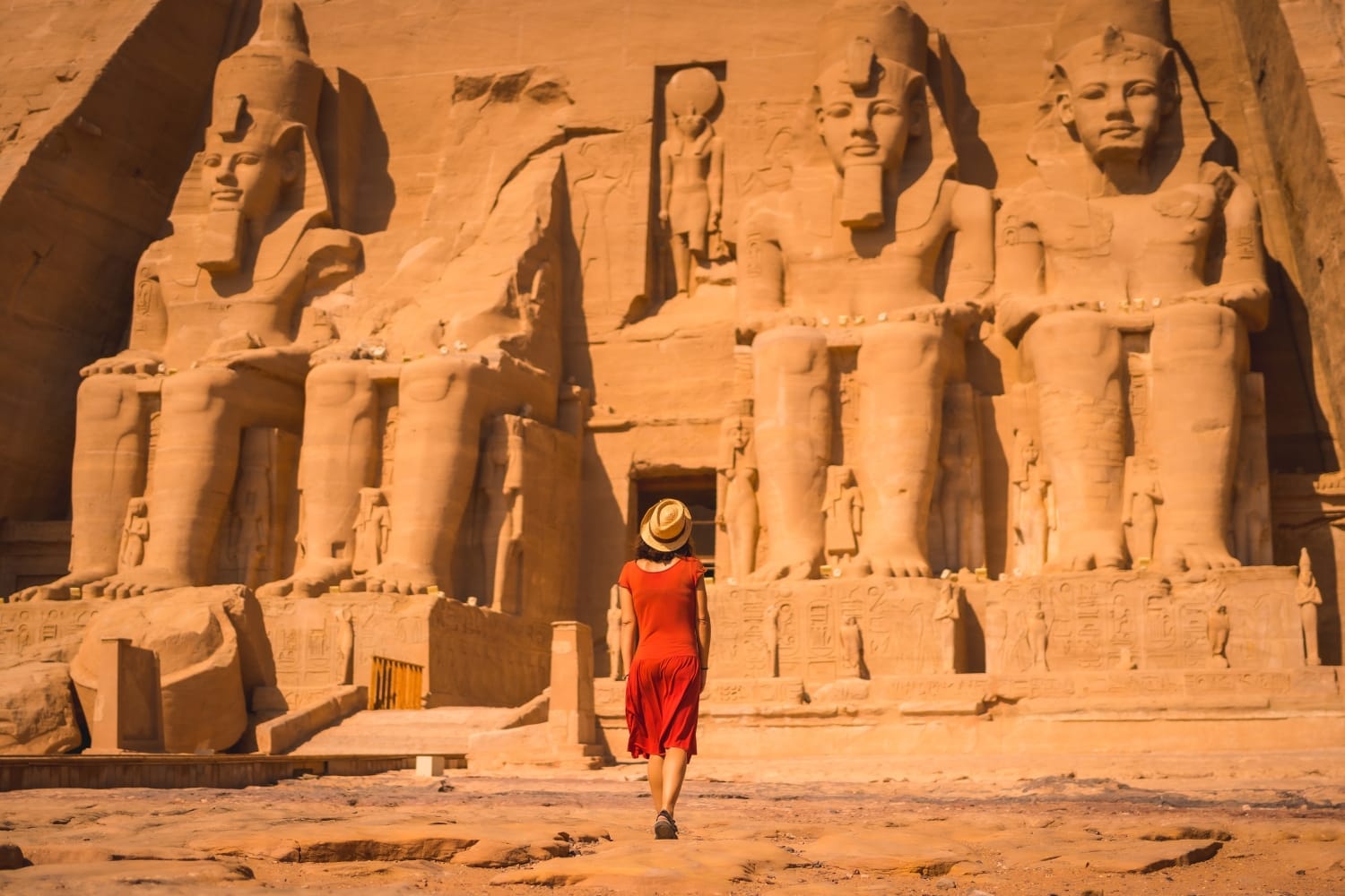 Entrada al templo de Ramsés II en Abu Simbel